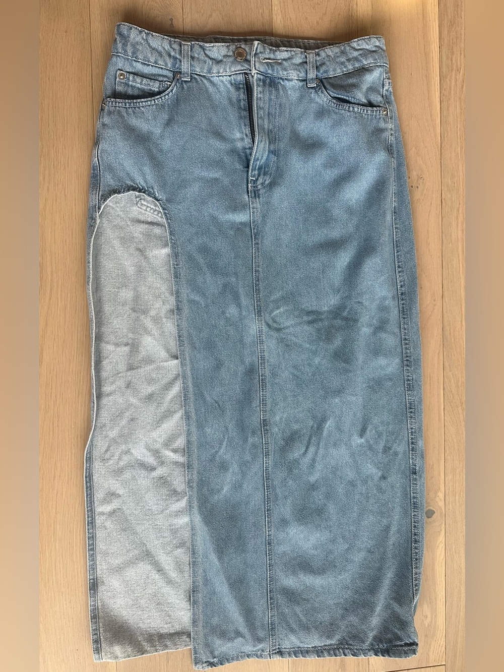 Women’s Light Wash Straight Jean Skirt